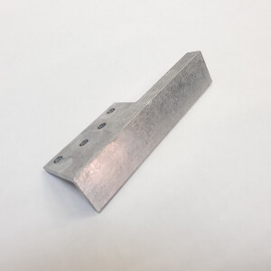 L-profil til dørstolpe nede bak bilde